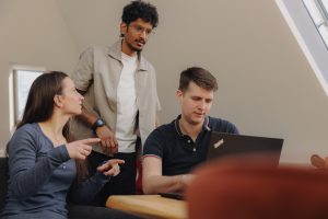 Entwicklung KI und Automatisierung